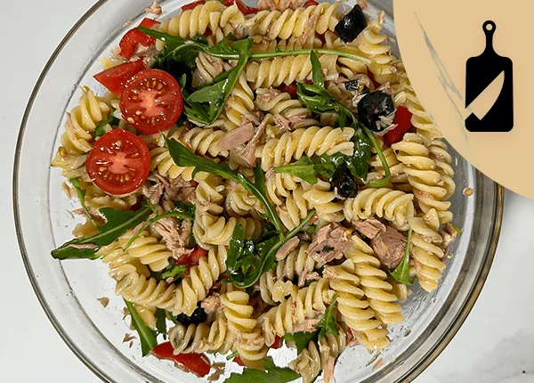 Posna salata sa tunjevinom i makaronama